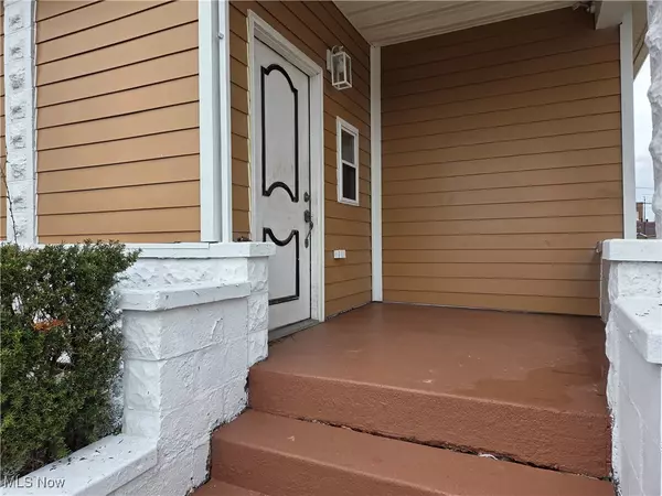 Dover, OH 44622,327 N Tuscarawas AVE #Down