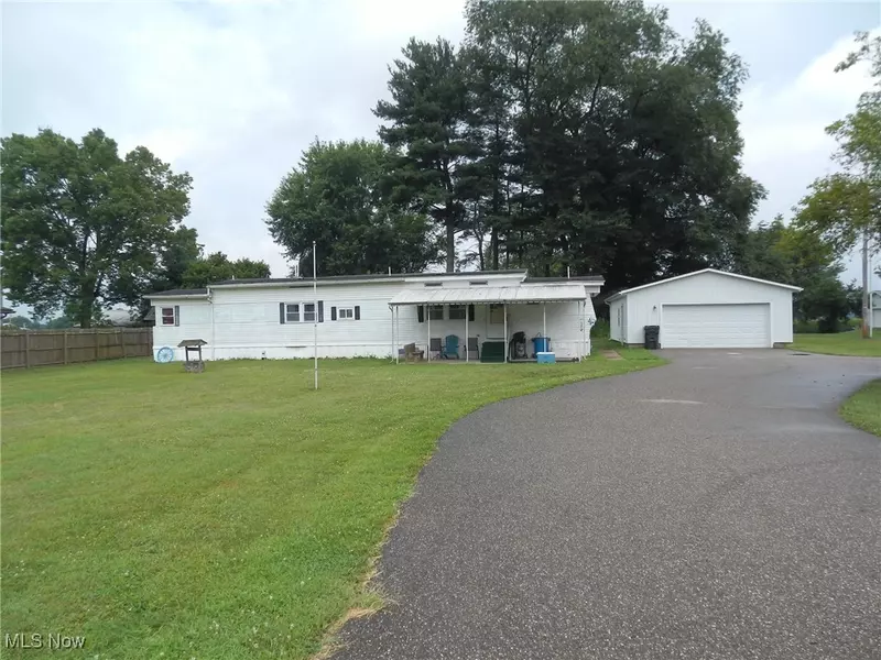 21467 SR 751, West Lafayette, OH 43845