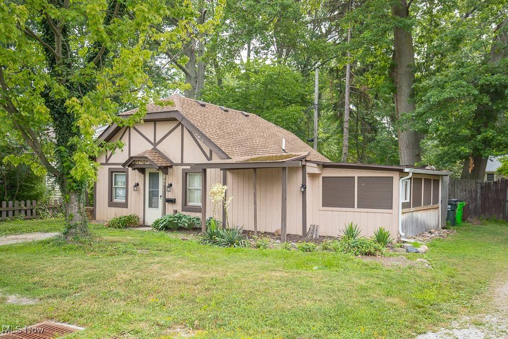 Avon Lake, OH 44012,195 S Point DR