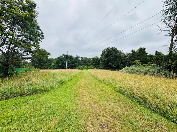 Parkersburg, WV 26101,83 Lantern ST