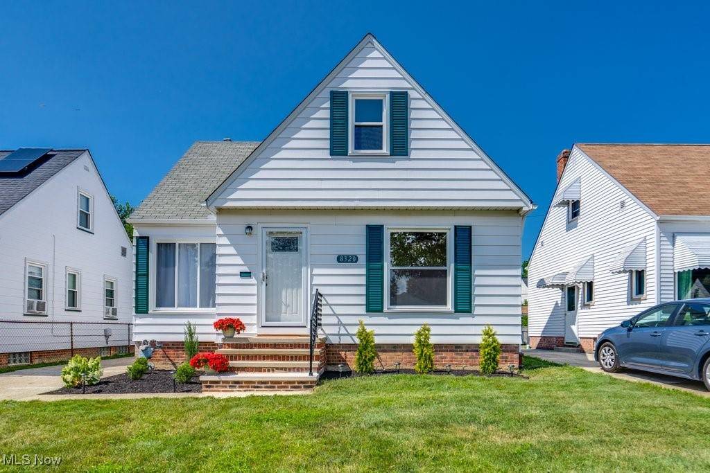 8320 Kenton AVE, Parma, OH 44129