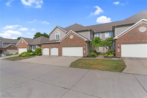 Amherst, OH 44001,324 Buttermere LN