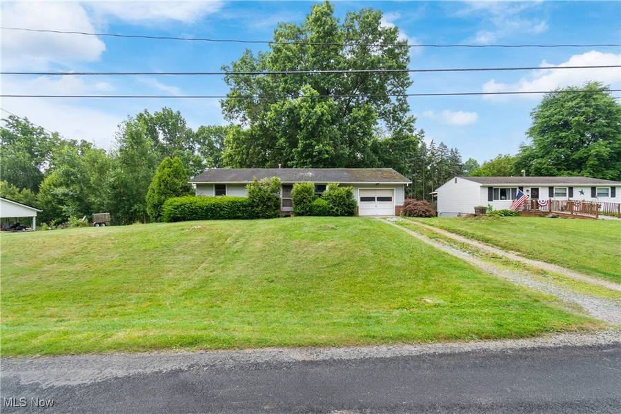 1089 Jones DR, Salem, OH 44460