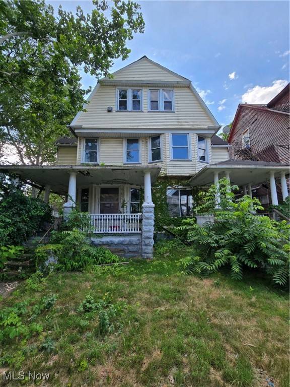 8022 Cedar AVE, Cleveland, OH 44103