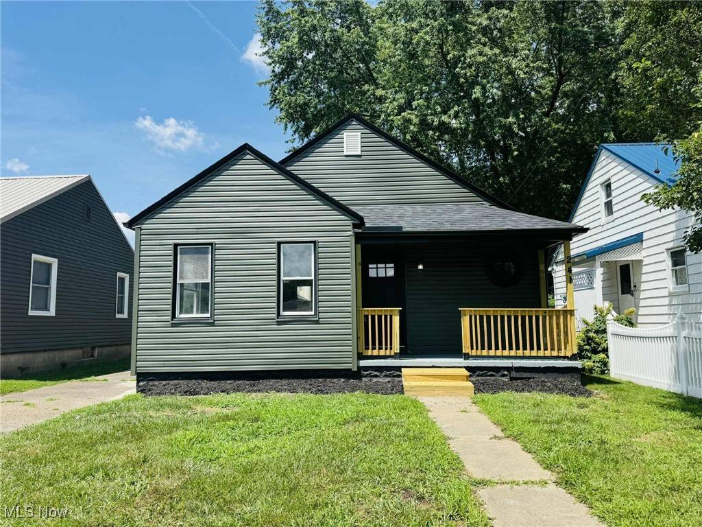 241 Florence AVE, Zanesville, OH 43701