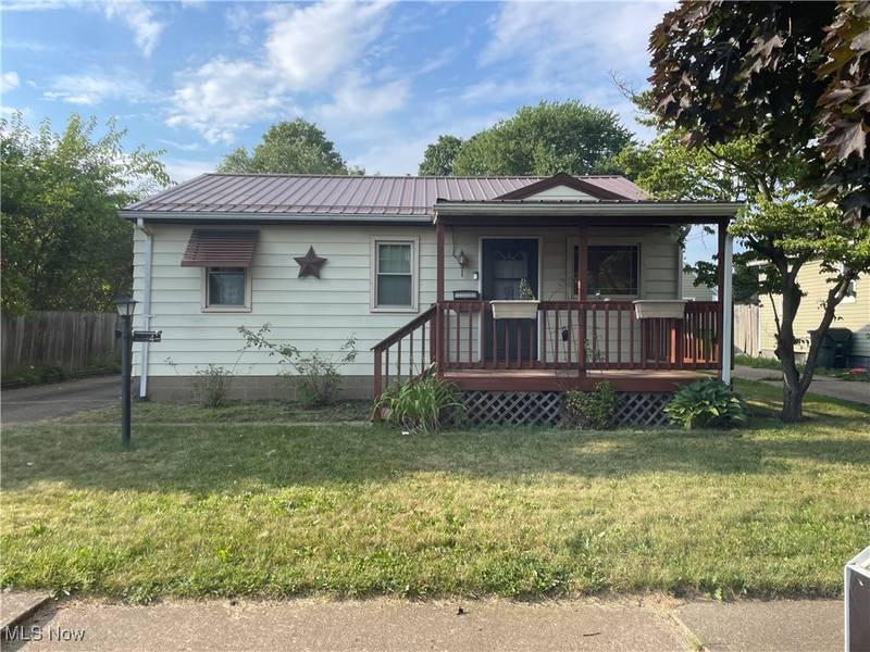 1134 Kenilworth AVE, Coshocton, OH 43812