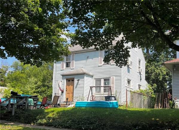 1223 Pondview AVE, Akron, OH 44305