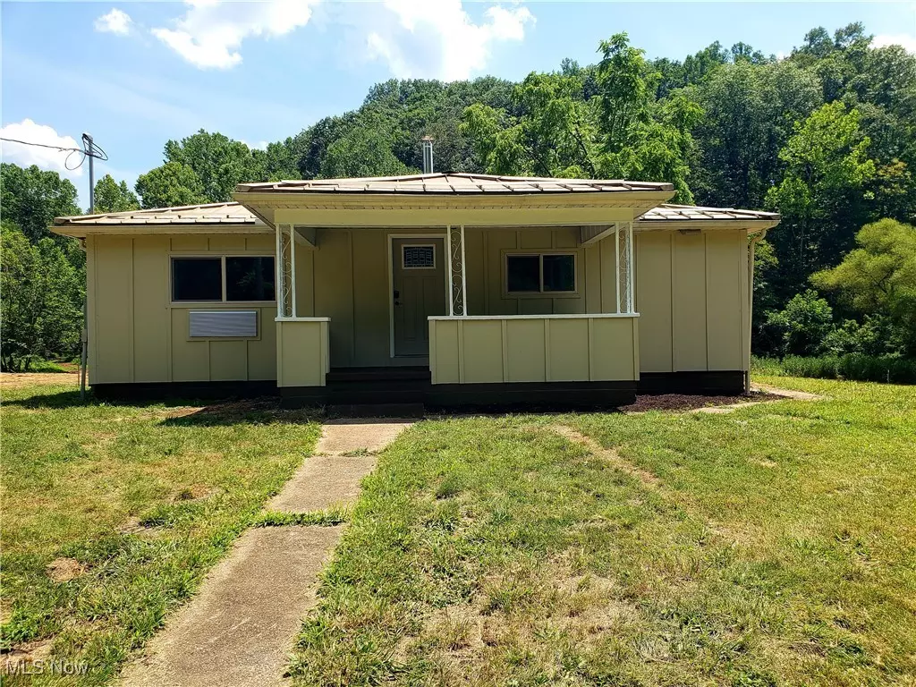 Gandeeville, WV 25243,1617 Elk Fork Road