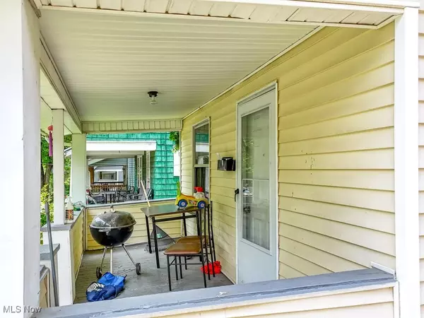 Akron, OH 44320,923 Lawton ST