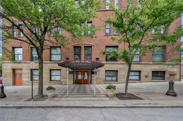 Cleveland, OH 44113,1133 W 9th ST #412