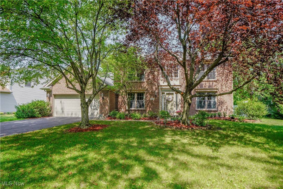 730 Hunters RUN, Perrysburg, OH 43551