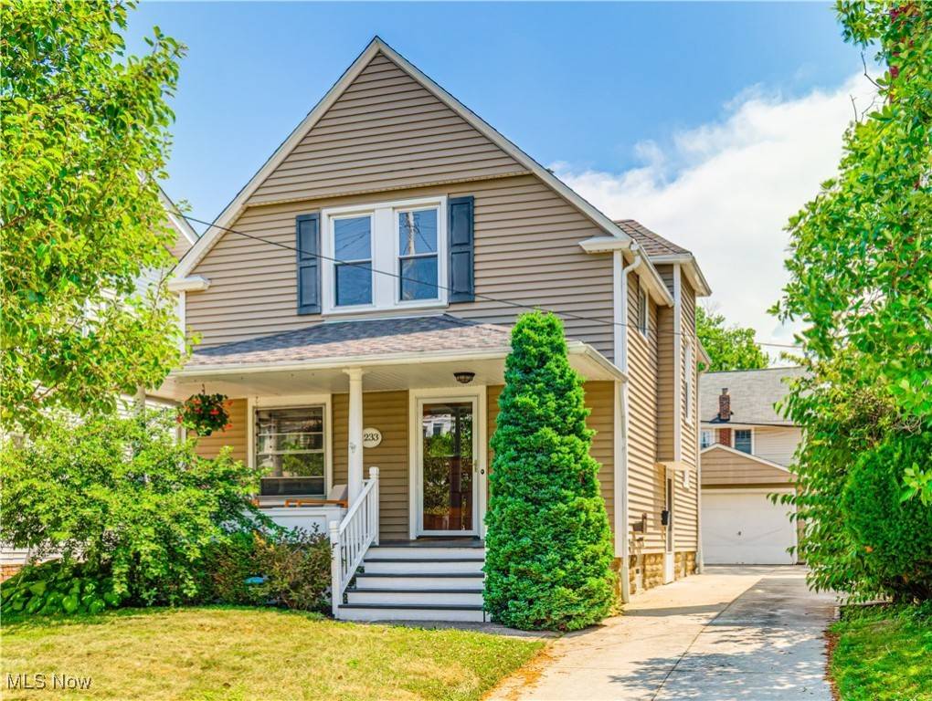 1233 Hall AVE, Lakewood, OH 44107