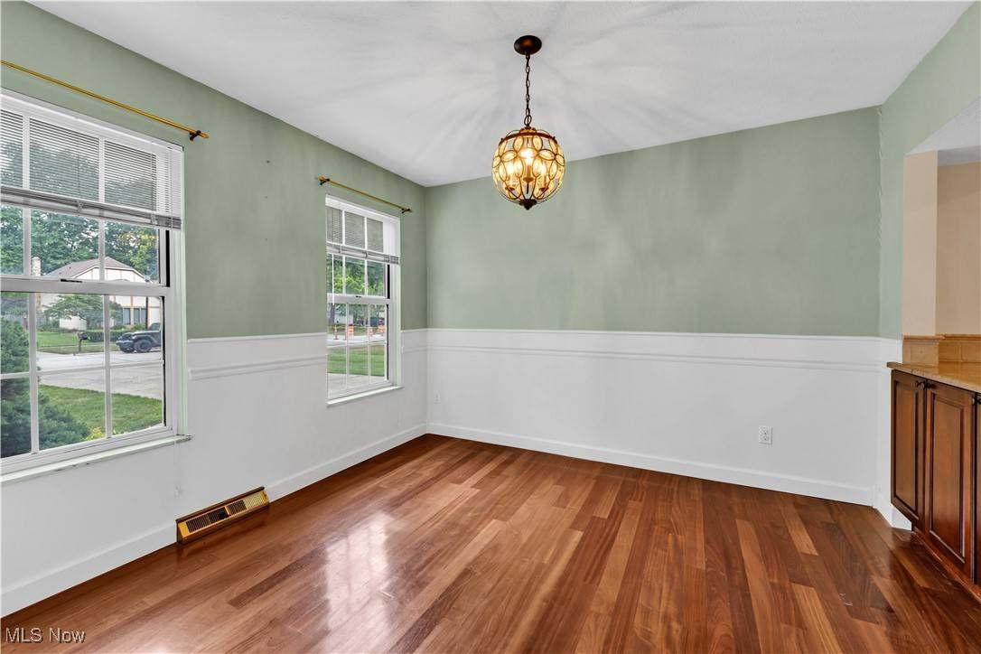Olmsted Falls, OH 44138,8319 Bradfords Gate