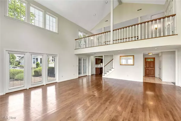 Avon Lake, OH 44012,31910 Lake RD