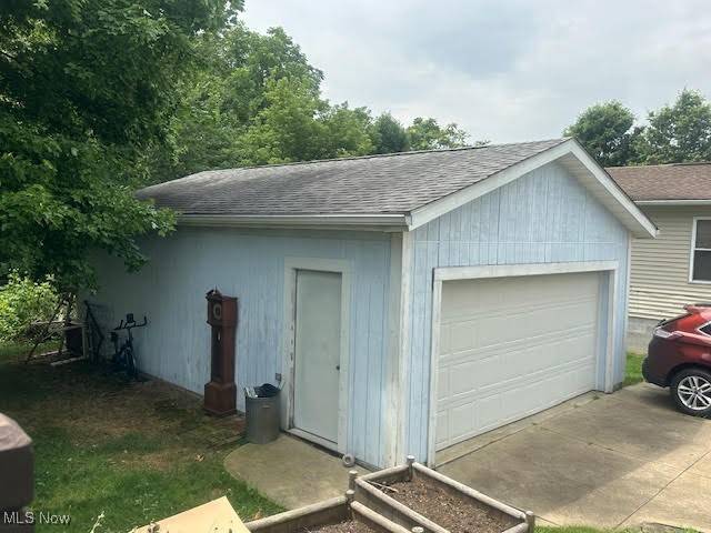 Wadsworth, OH 44281,195 Water ST