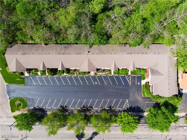 Akron, OH 44305,2323 Newton ST