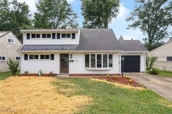3139 Prior DR, Cuyahoga Falls, OH 44223