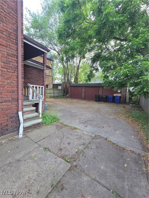 Cleveland, OH 44109,2101 Broadview RD