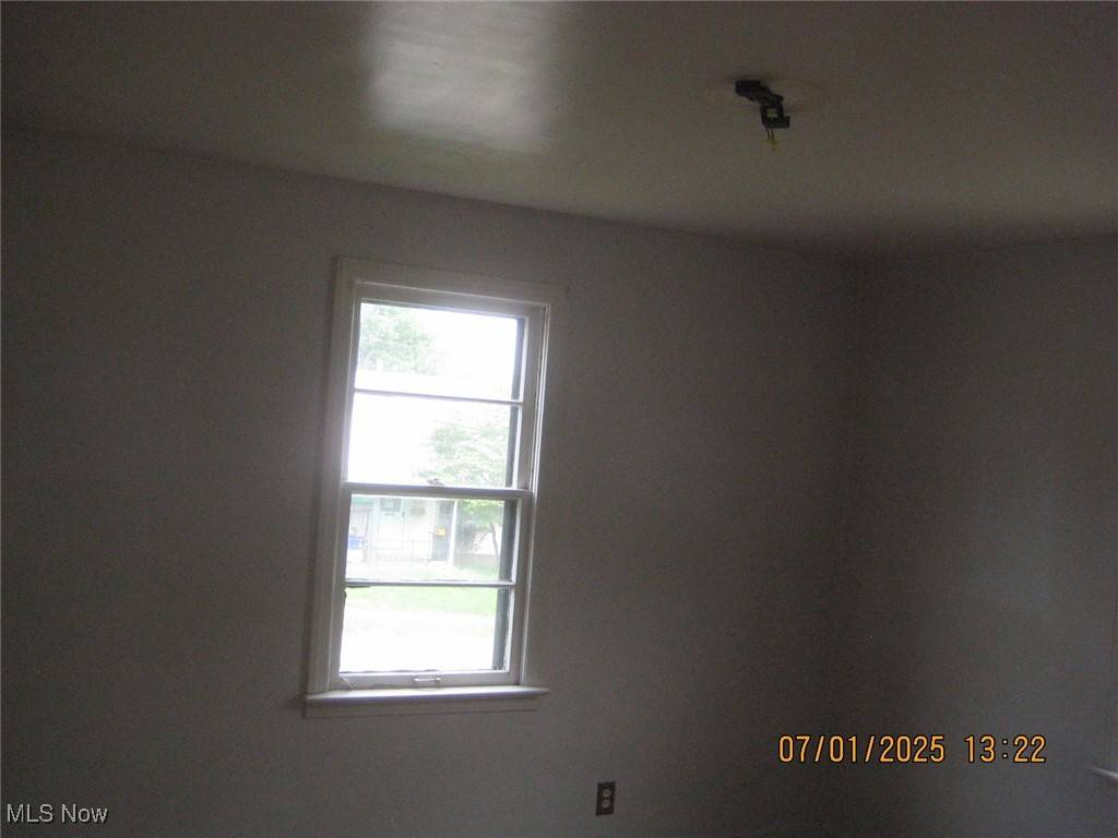 Canton, OH 44714,1610 Colonial BLVD NE