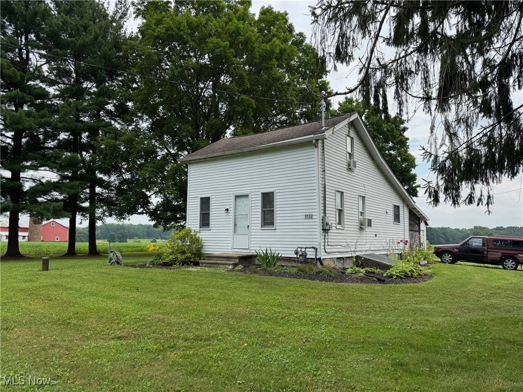 7732 Youngstown Conneaut RD, Kinsman, OH 44428