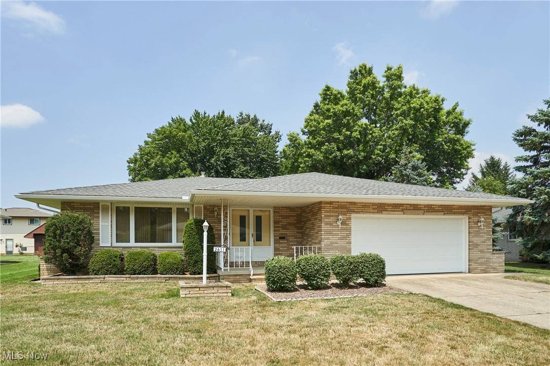 2611 Dorset DR, Seven Hills, OH 44131