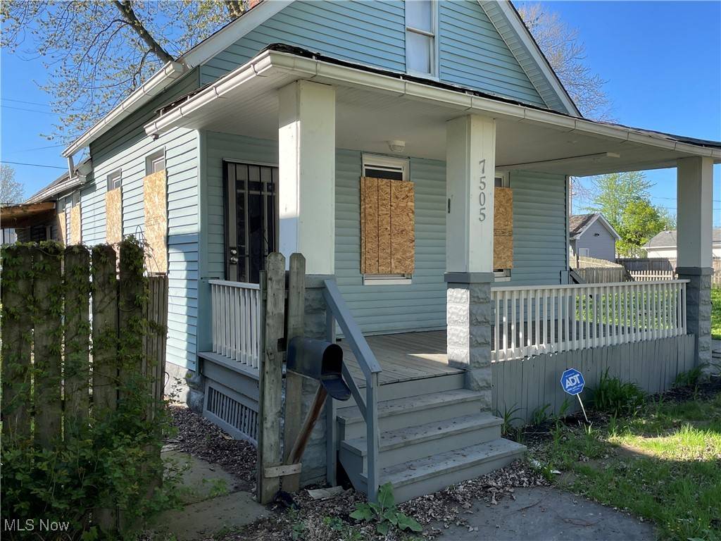 Cleveland, OH 44102,7505 Elton AVE