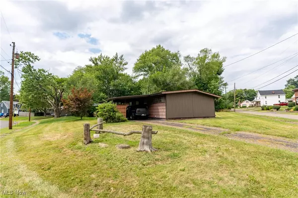 Canton, OH 44709,1105 35th ST NW