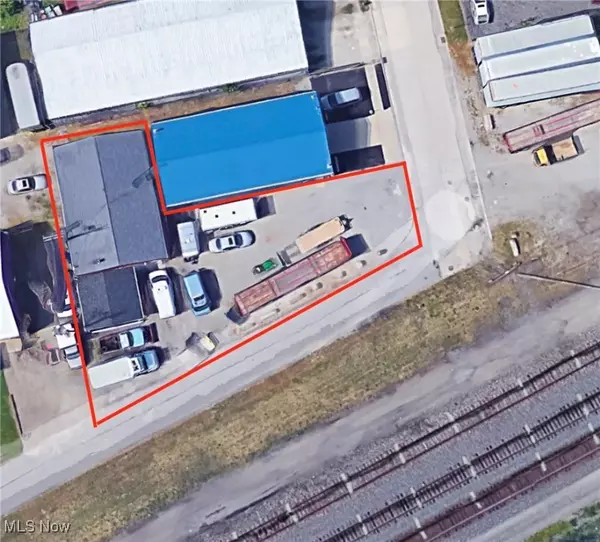 Elyria, OH 44035,165 Kenwood ST #1/2