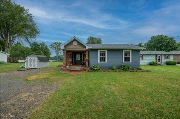 422 Driftwood AVE, North Benton, OH 44449