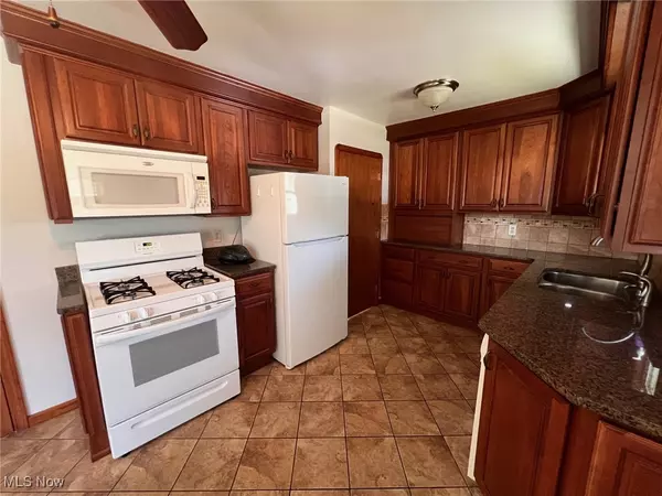 Parma, OH 44134,3207 Wellington AVE