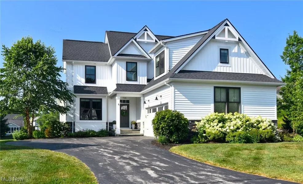 7319 Villa RDG, Chagrin Falls, OH 44023