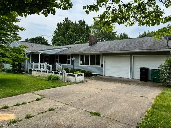 1182 Dalton DR, Painesville Twp, OH 44077