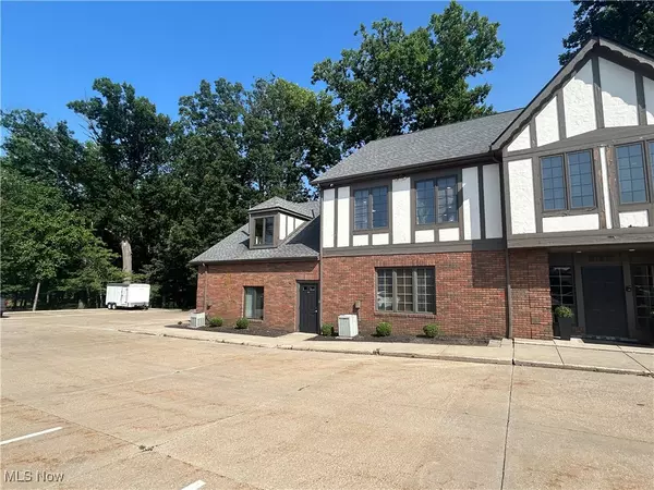 Broadview Heights, OH 44147,8193 Avery RD #103