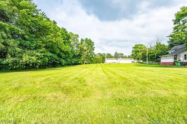 287 1/2 W Main ST, Alliance, OH 44601