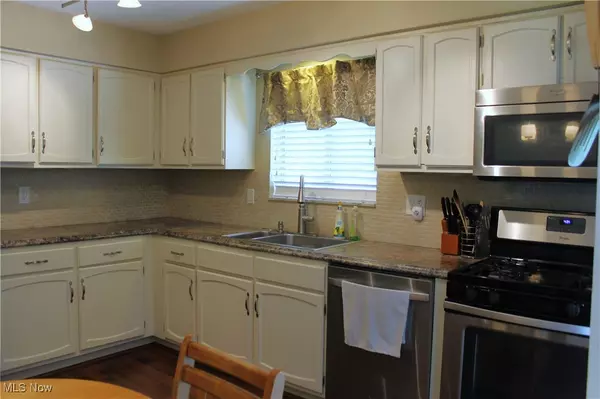 North Royalton, OH 44133,3660 Royalwood RD