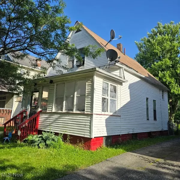 Cleveland, OH 44105,12718 Holborn AVE