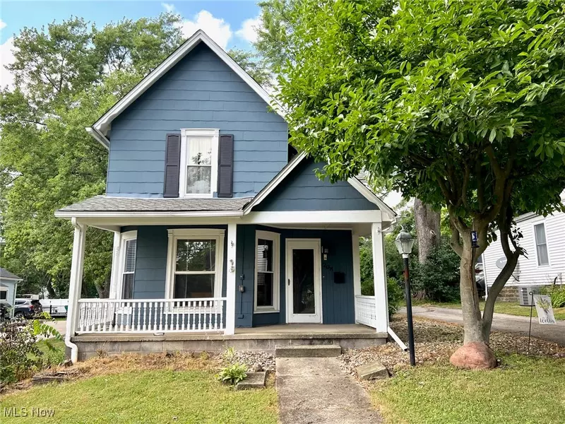 208 Water ST, Chardon, OH 44024