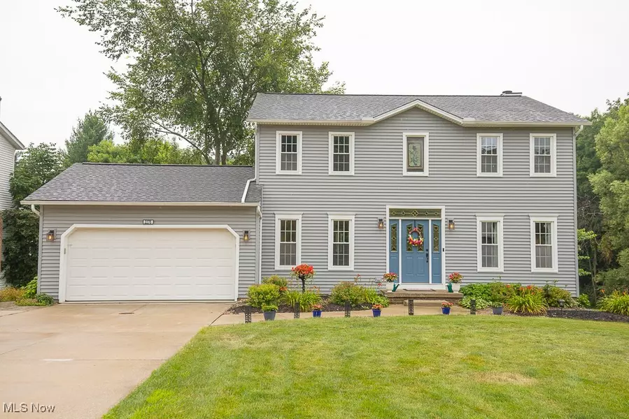 2276 Sandalwood DR, Twinsburg, OH 44087