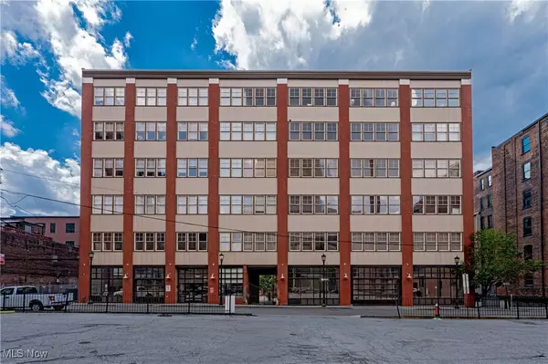 1260 4th ST W #604, Cleveland, OH 44114