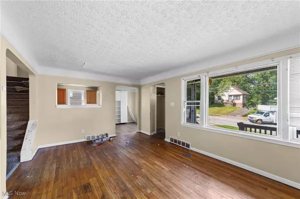 Garfield Heights, OH 44125,13216 Forestdale DR