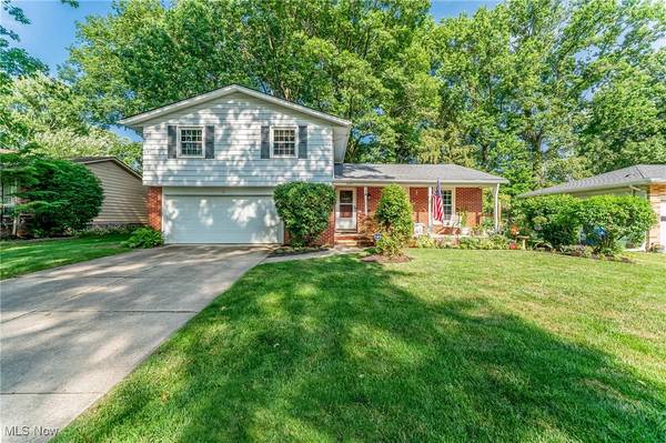 3195 W 230th ST, North Olmsted, OH 44070