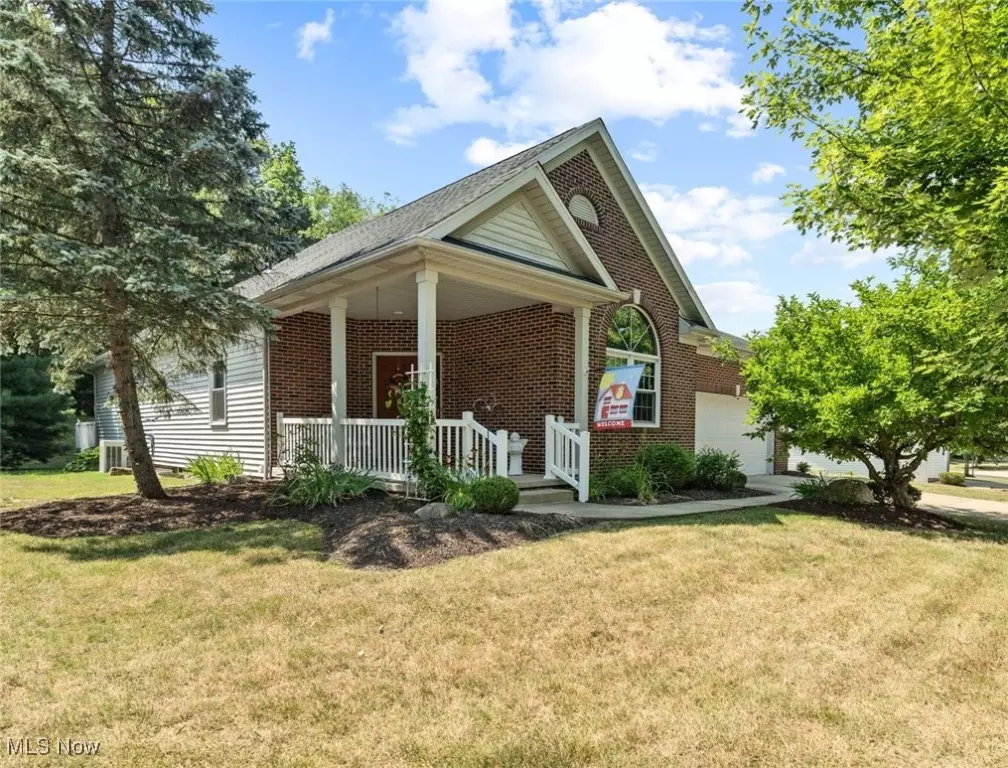 North Canton, OH 44720,9434 Huntshire AVE NW