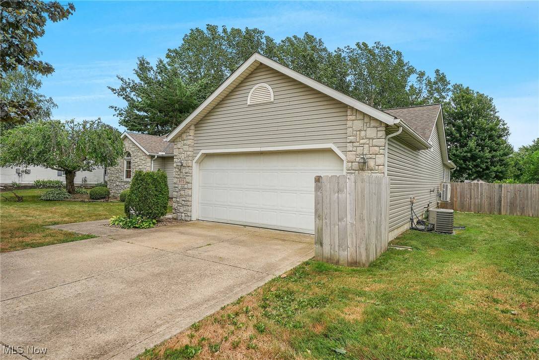Madison, OH 44057,975 W Main ST