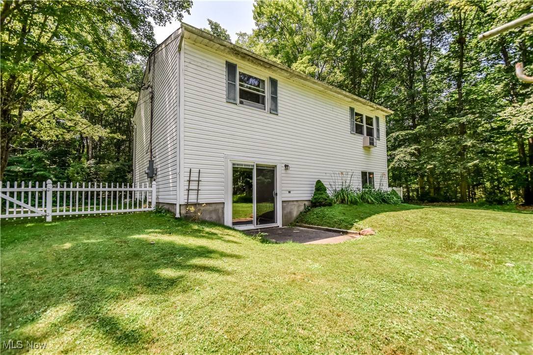 Roaming Shores, OH 44084,2074 S Park LN