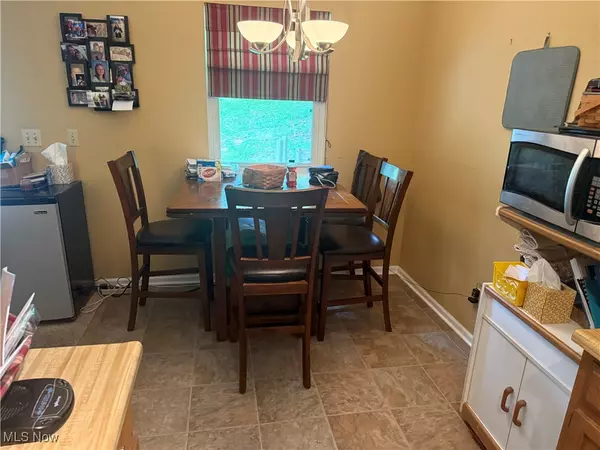 Washington, WV 26181,82 Wellesley DR