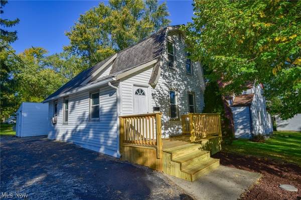 227 N East ST, Medina, OH 44256