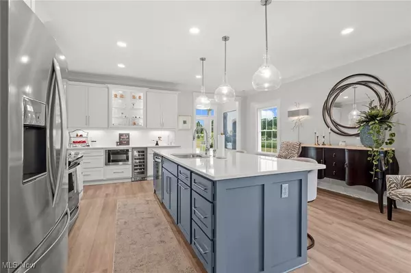 Canton, OH 44708,3560 Red Tail CIR NW