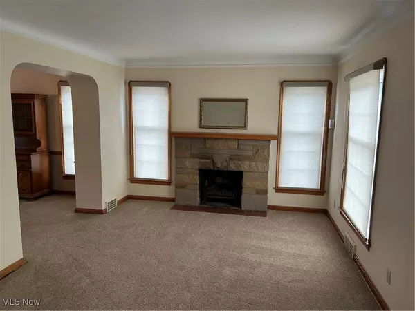 Parma, OH 44129,9012 W Moreland RD