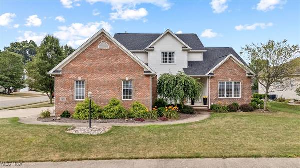 6580 Donelson CIR NW, Canton, OH 44708