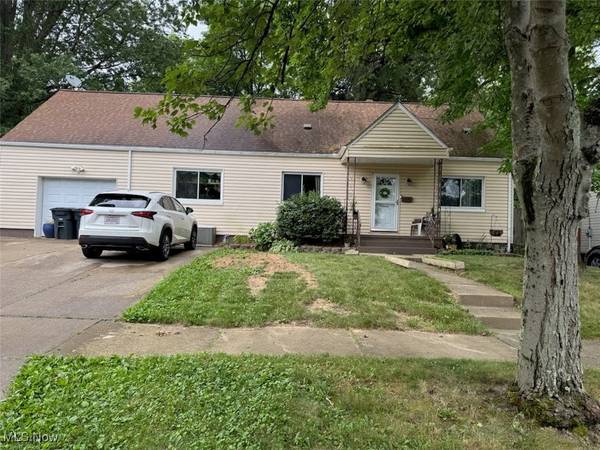 469 Lodi ST, Akron, OH 44305
